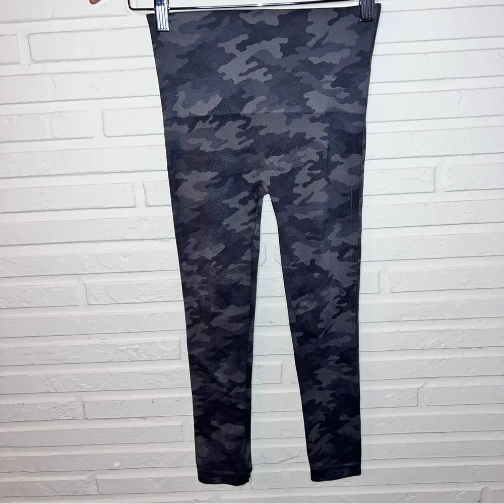 Spanx Gray Camo High Waisted Leggings, Women’s Size Small